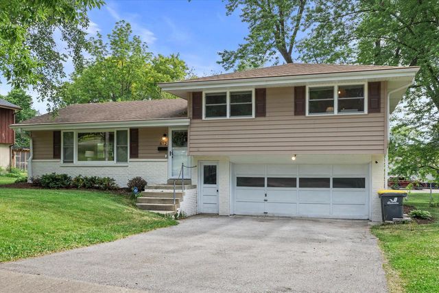612 Lee COURT, Waukesha, WI 53186