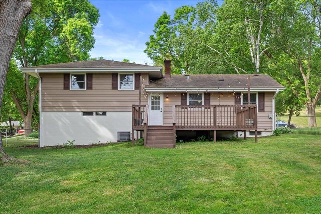 612 Lee COURT, Waukesha, WI 53186