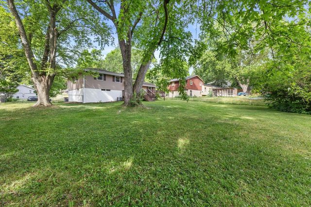 612 Lee COURT, Waukesha, WI 53186