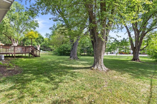 612 Lee COURT, Waukesha, WI 53186