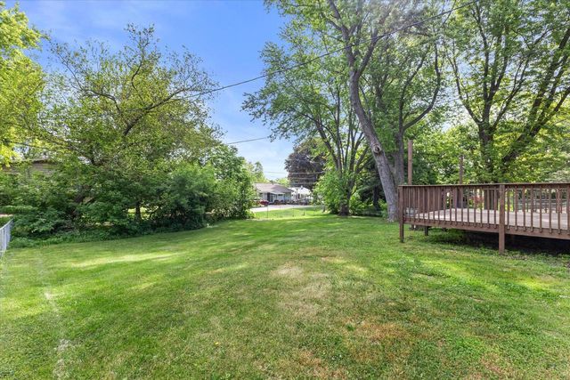 612 Lee COURT, Waukesha, WI 53186