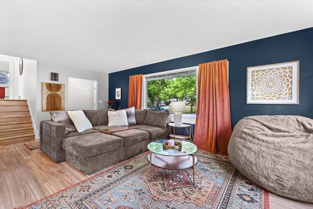 612 Lee COURT, Waukesha, WI 53186