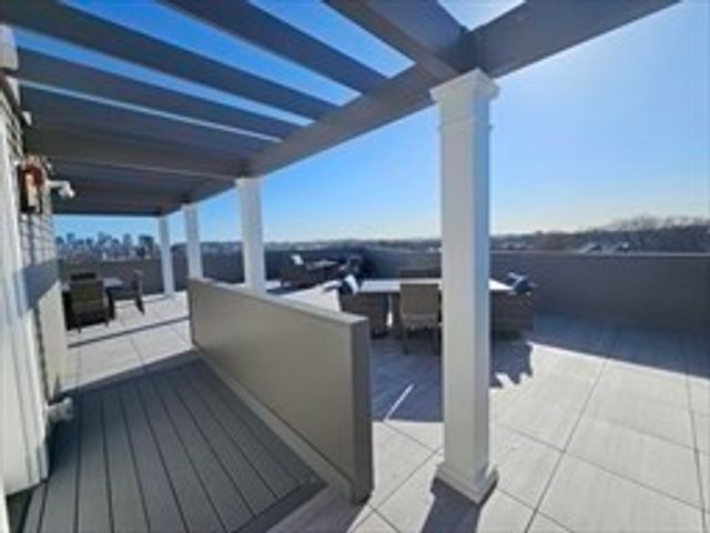 64 Alpine St 103, Boston, MA 02119