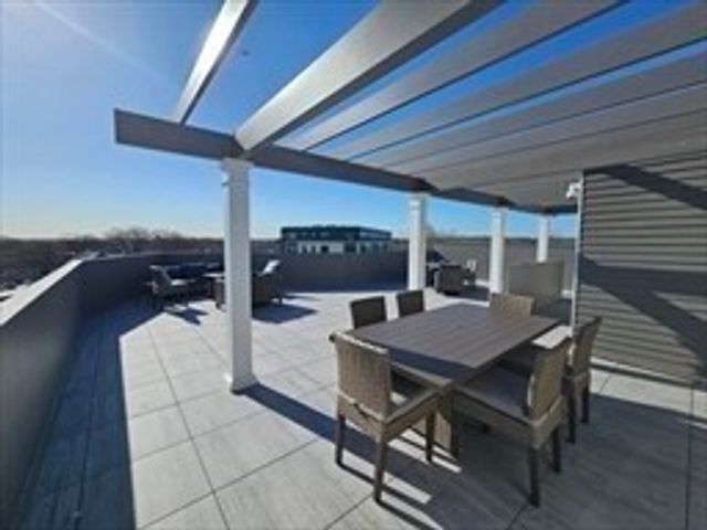 64 Alpine St 103, Boston, MA 02119