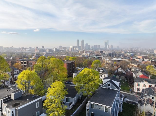 64 Alpine St 103, Boston, MA 02119