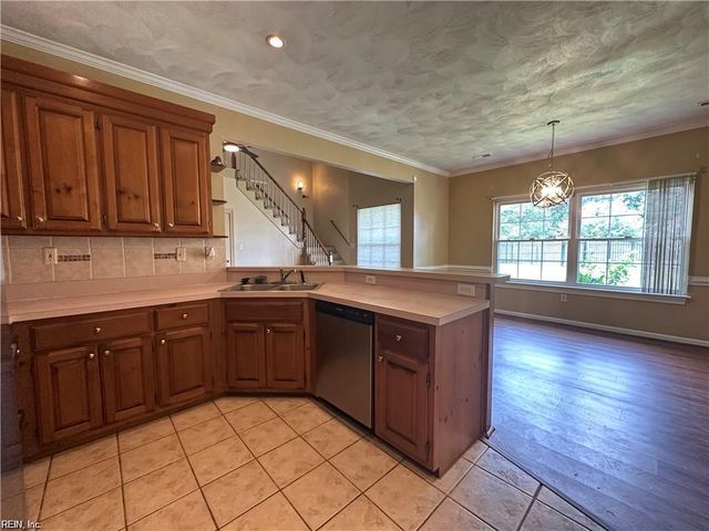 4447 Rivermill CT, Portsmouth, VA 23703