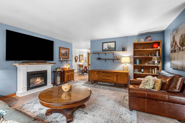 2565 HAZELWOOD LANE, Green Bay, WI 54304