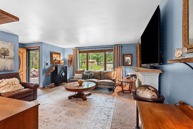 2565 HAZELWOOD LANE, Green Bay, WI 54304