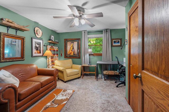 2565 HAZELWOOD LANE, Green Bay, WI 54304