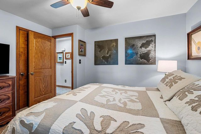 2565 HAZELWOOD LANE, Green Bay, WI 54304