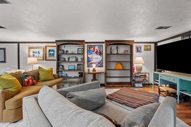 2565 HAZELWOOD LANE, Green Bay, WI 54304