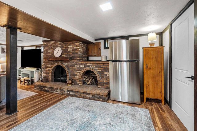 2565 HAZELWOOD LANE, Green Bay, WI 54304