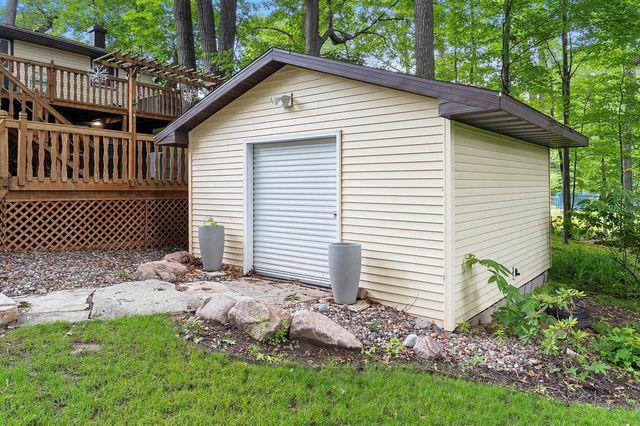 2565 HAZELWOOD LANE, Green Bay, WI 54304