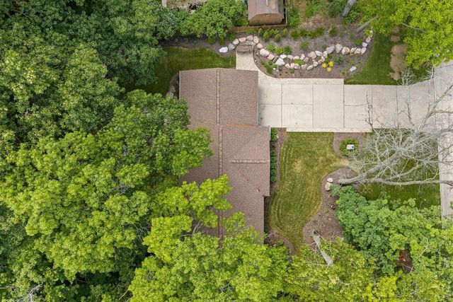 2565 HAZELWOOD LANE, Green Bay, WI 54304