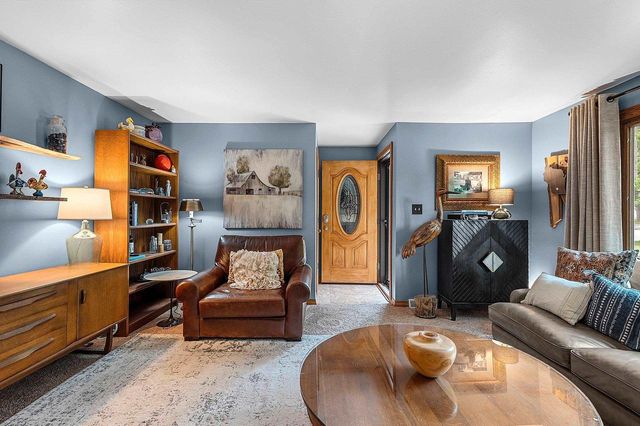 2565 HAZELWOOD LANE, Green Bay, WI 54304