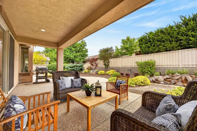 1755 Maple Grove Ln, Lincoln, CA 95648