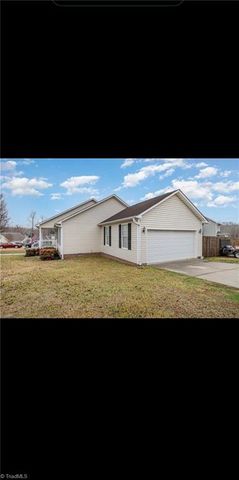 402 Sterling Ridge Drive, Archdale, NC 27263