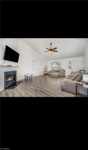 402 Sterling Ridge Drive, Archdale, NC 27263