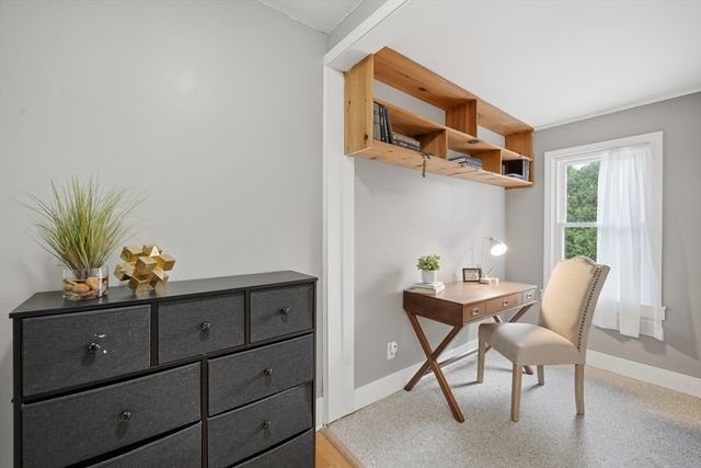 134 Whitmarsh Ave, Worcester, MA 01606