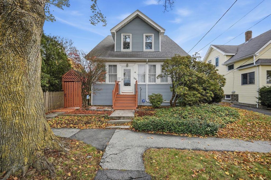 134 Whitmarsh Ave, Worcester, MA 01606