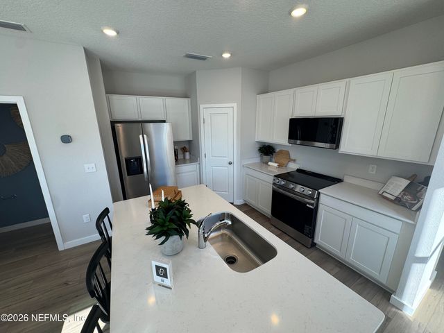 14463 MACADAMIA Lane, Jacksonville, FL 32218