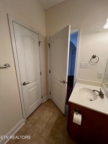 812 Fountain View Way, Seymour, TN 37865