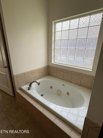 812 Fountain View Way, Seymour, TN 37865