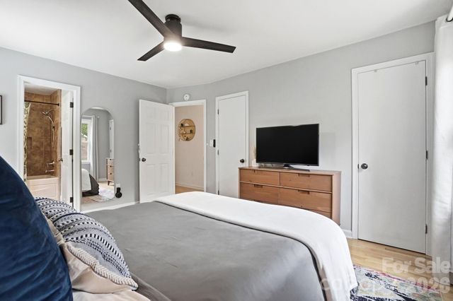 824 Riverwood Road, Charlotte, NC 28270