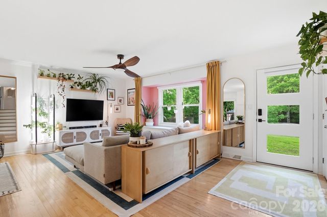 824 Riverwood Road, Charlotte, NC 28270