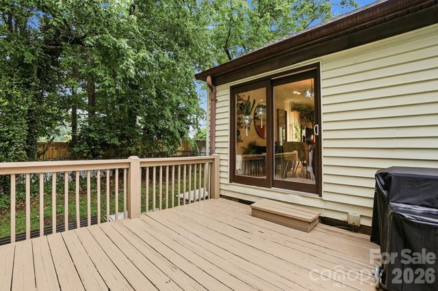 824 Riverwood Road, Charlotte, NC 28270