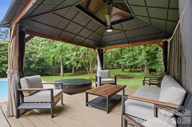 824 Riverwood Road, Charlotte, NC 28270