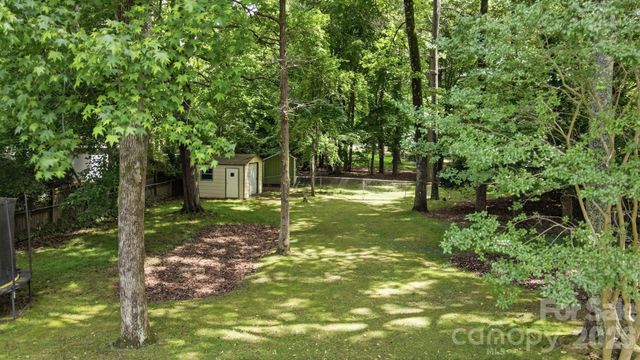 824 Riverwood Road, Charlotte, NC 28270