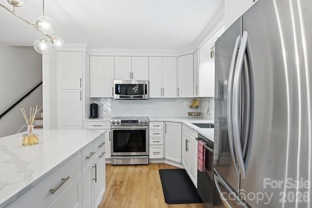 824 Riverwood Road, Charlotte, NC 28270