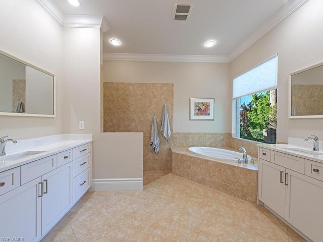 18121 Parkside Greens DR, Fort Myers, FL 33908