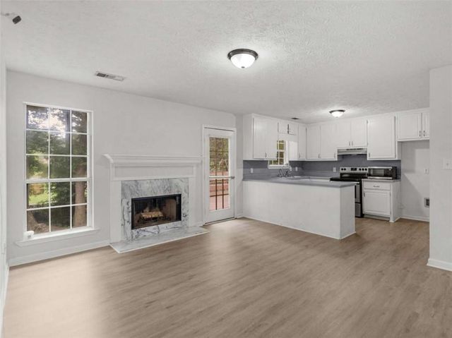 3055 Deerfield Way, Rex, GA 30273