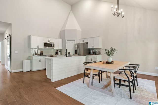 3692 VANDERBILT WAY, Fultondale, AL 35068