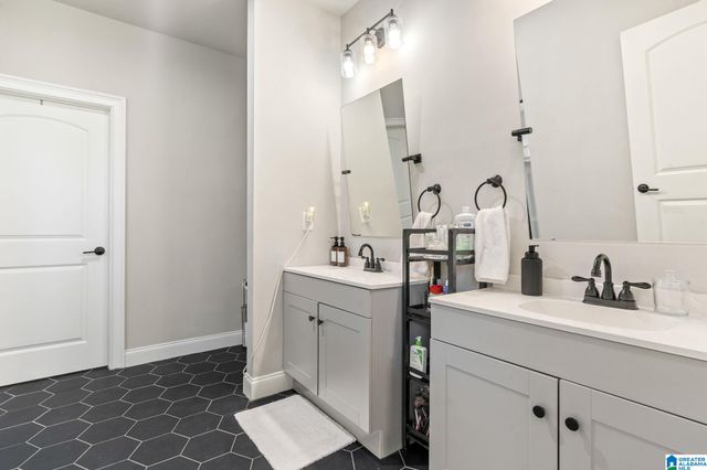 3692 VANDERBILT WAY, Fultondale, AL 35068