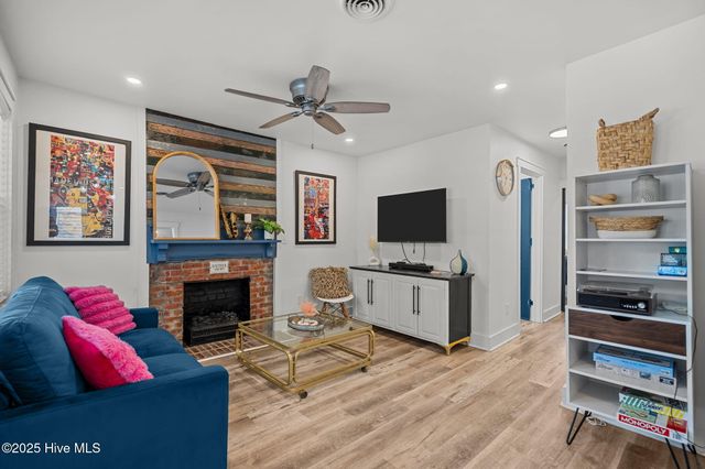 1001 N 7th Street, Wilmington, NC 28401
