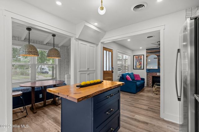 1001 N 7th Street, Wilmington, NC 28401