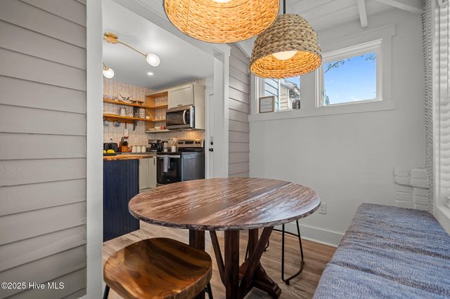 1001 N 7th Street, Wilmington, NC 28401