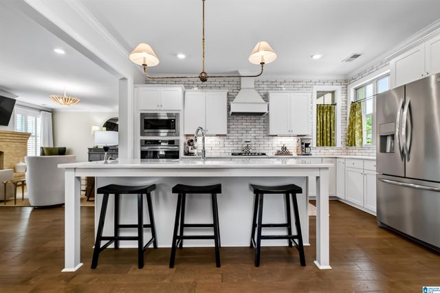 875 VESTLAKE RIDGE DRIVE, Vestavia Hills, AL 35242