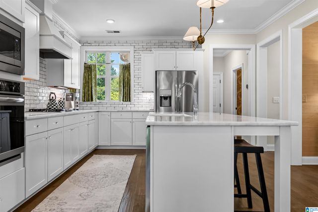 875 VESTLAKE RIDGE DRIVE, Vestavia Hills, AL 35242