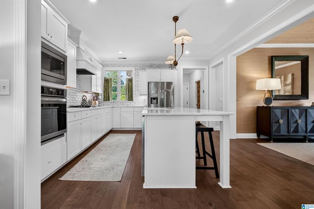 875 VESTLAKE RIDGE DRIVE, Vestavia Hills, AL 35242