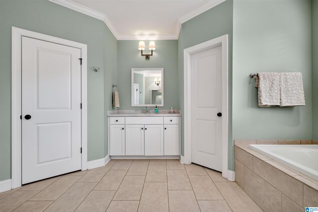 875 VESTLAKE RIDGE DRIVE, Vestavia Hills, AL 35242