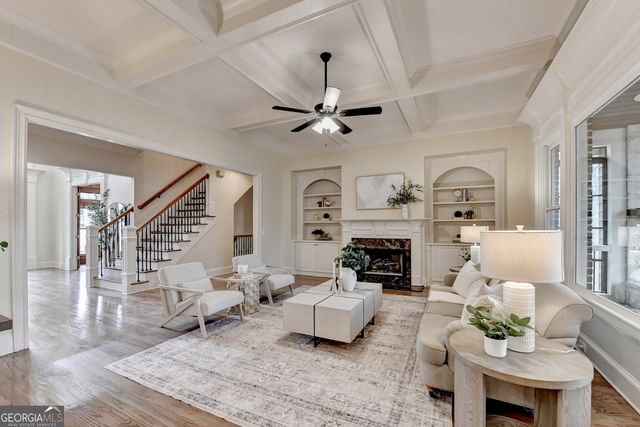 420 Lafayette Close, Roswell, GA 30075