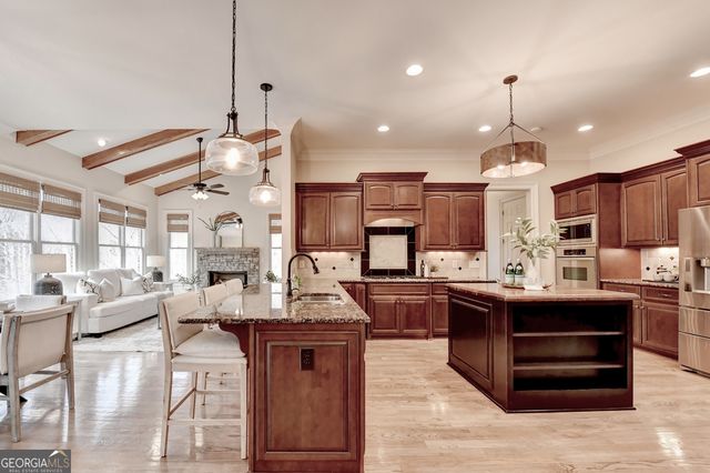 420 Lafayette Close, Roswell, GA 30075