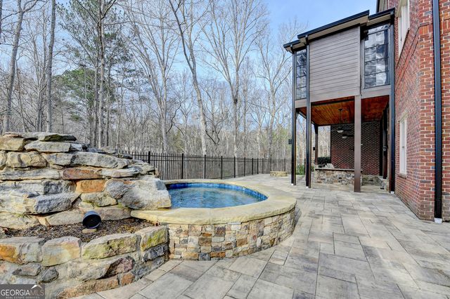 420 Lafayette Close, Roswell, GA 30075