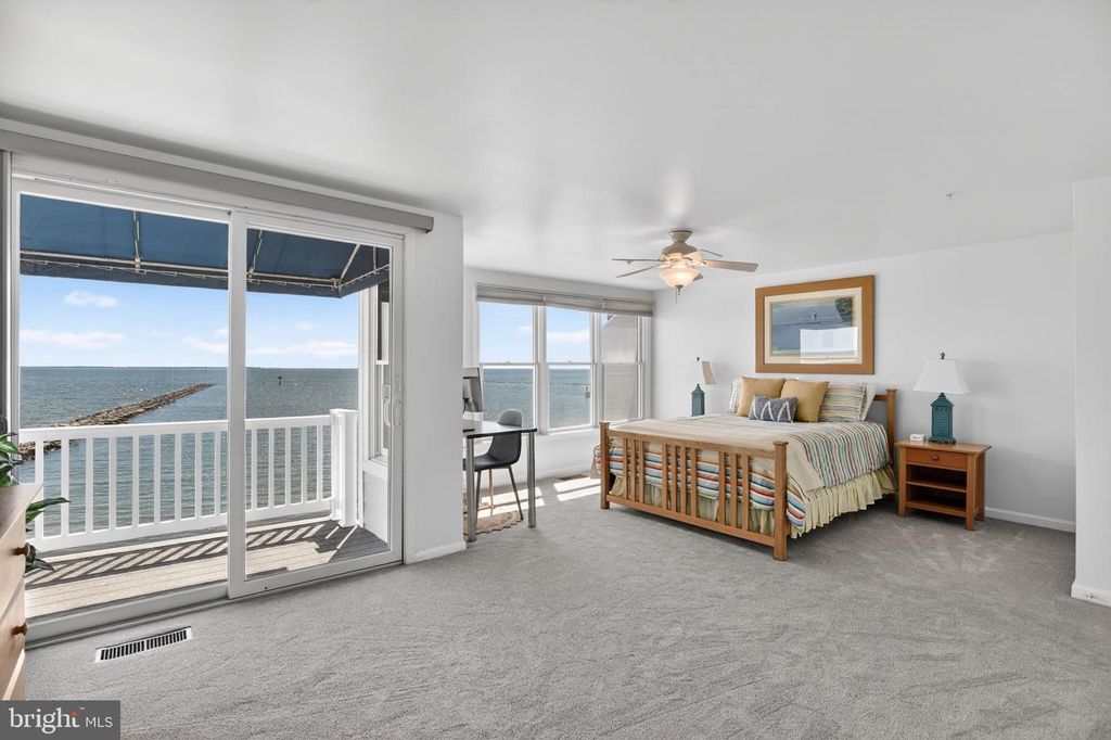 Image 17 of property listing at 8071 WINDWARD KEY DR, Chesapeake Beach, MD 20732
