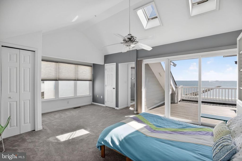 Image 26 of property listing at 8071 WINDWARD KEY DR, Chesapeake Beach, MD 20732