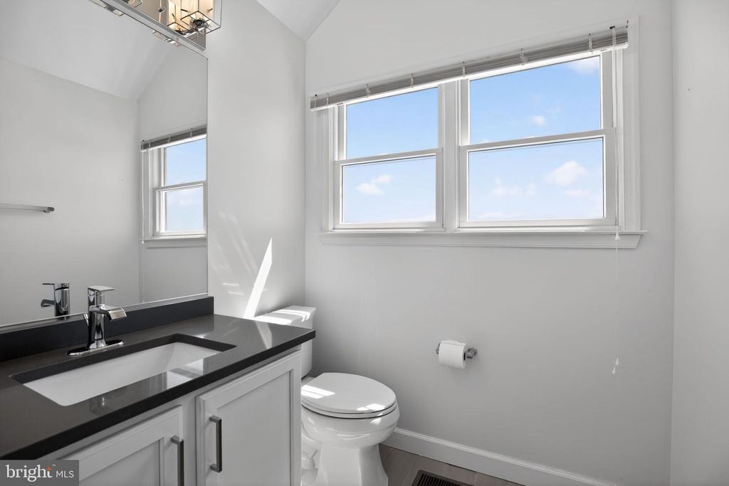 Image 30 of property listing at 8071 WINDWARD KEY DR, Chesapeake Beach, MD 20732